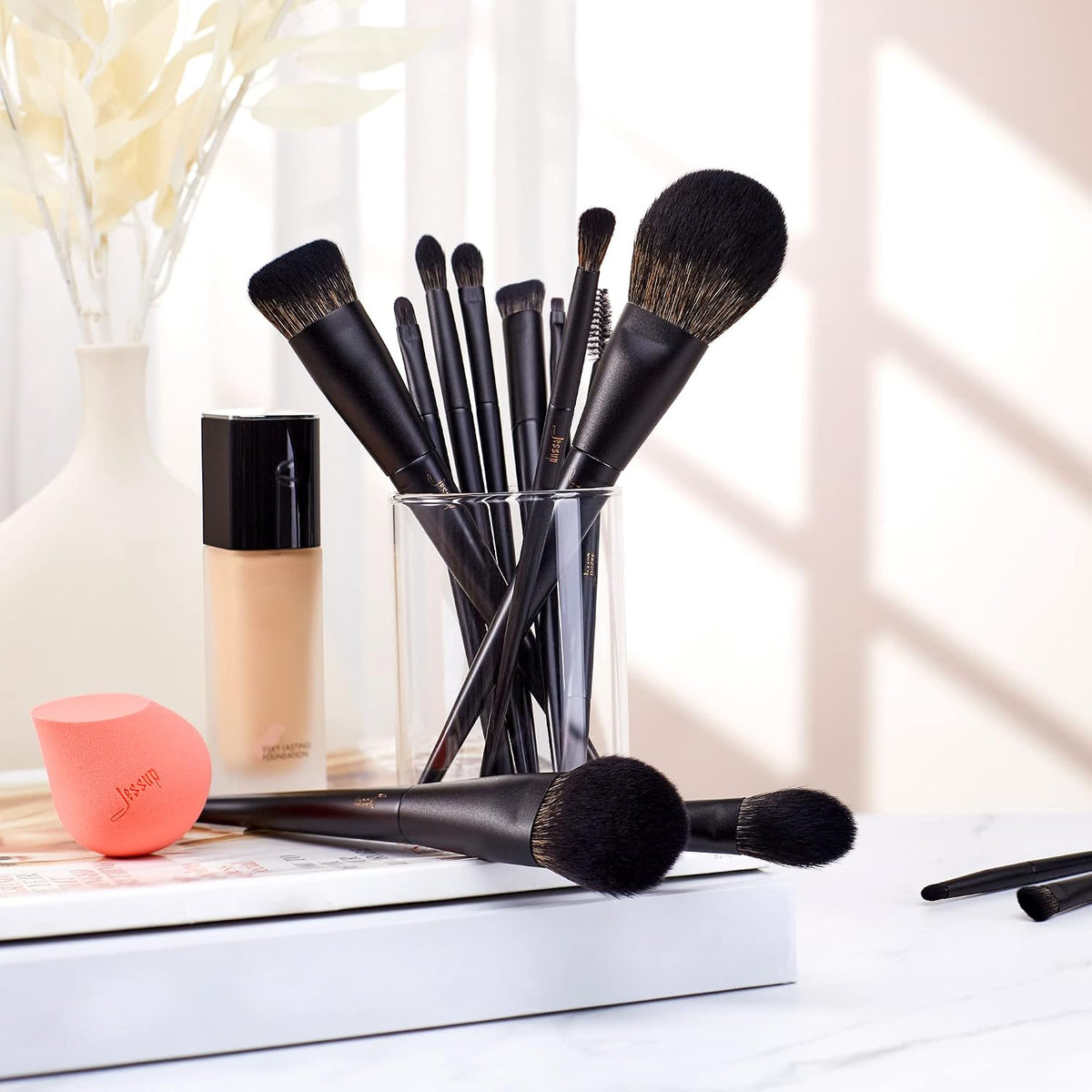 Jessup Makeup Brushes 14Pcs Makeup Brush Set Premium Synthetic Powder Foundation Contour Blush Concealer Eye Shadow Blending Liner Make Up Brush Kit Light Grey T329